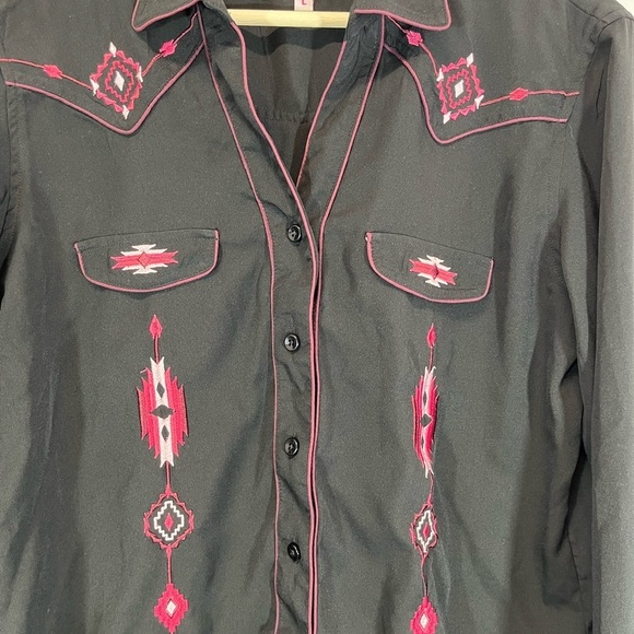 Panhandle Women's Western Button Down Shirt Black Retro Aztec Size Large - Picture 3 of 6